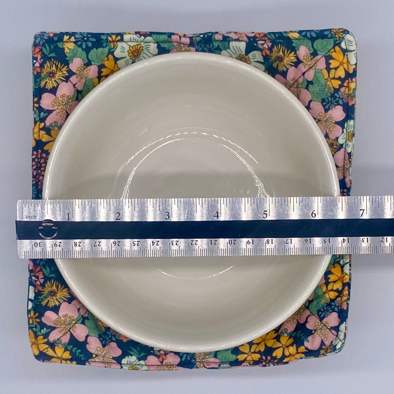 Stacked Squares Bowl Hug