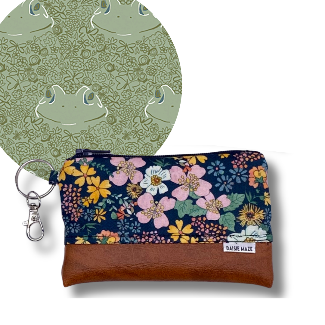 Toady Zipper Pouch