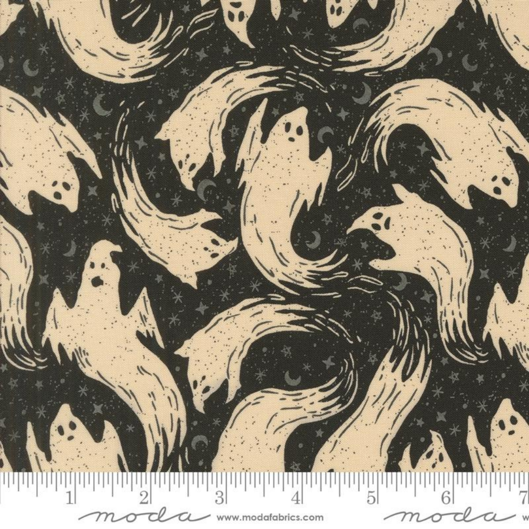 Ghost Haunt Zipper Pouch