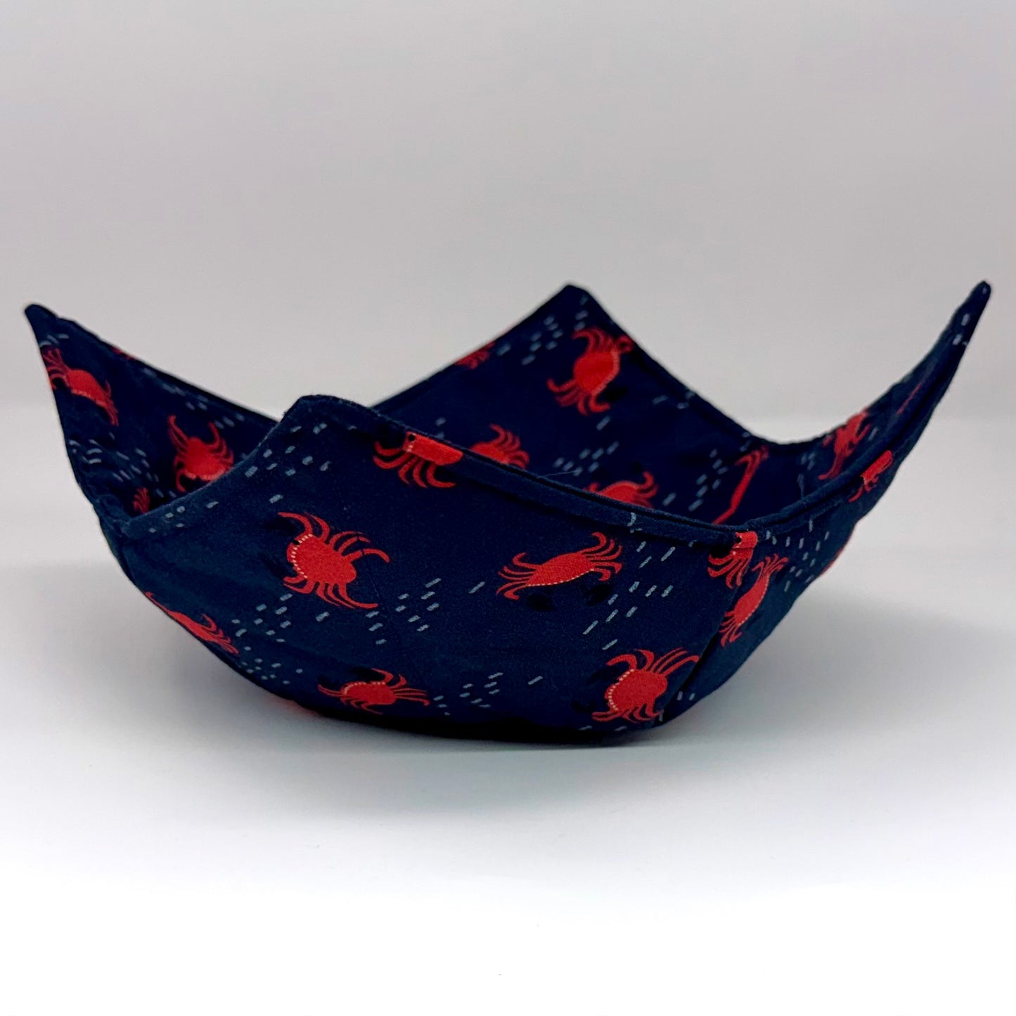 Crabs on Navy Bowl Hug