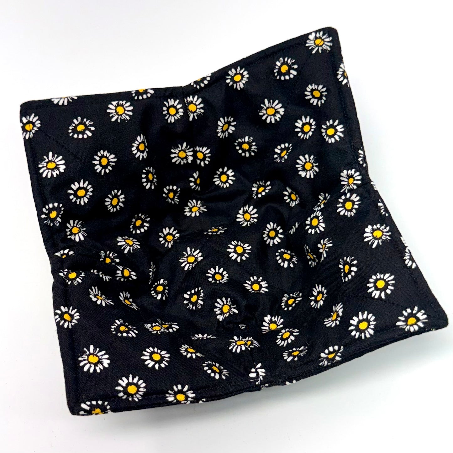 Tiny Daisies Bowl Hug