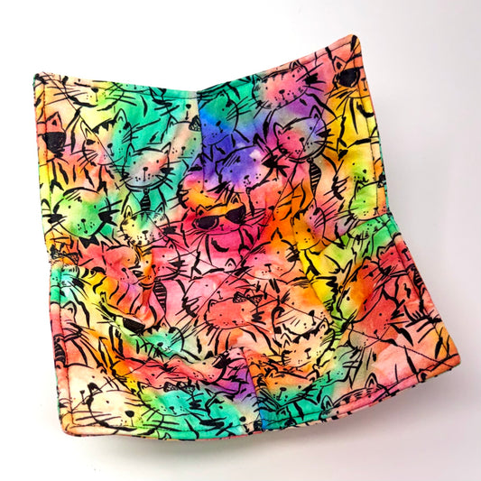 Rainbow Cats Bowl Hug