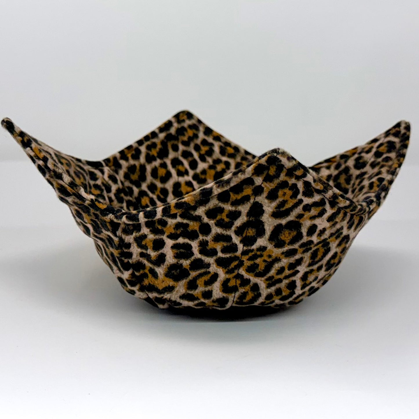 Leopard Bowl Hug