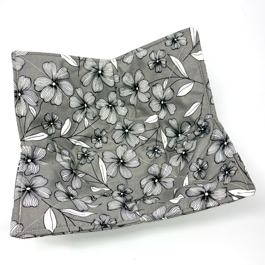 Grey Floral Bowl Hug
