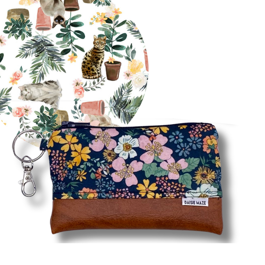 Caturday Zipper Pouch