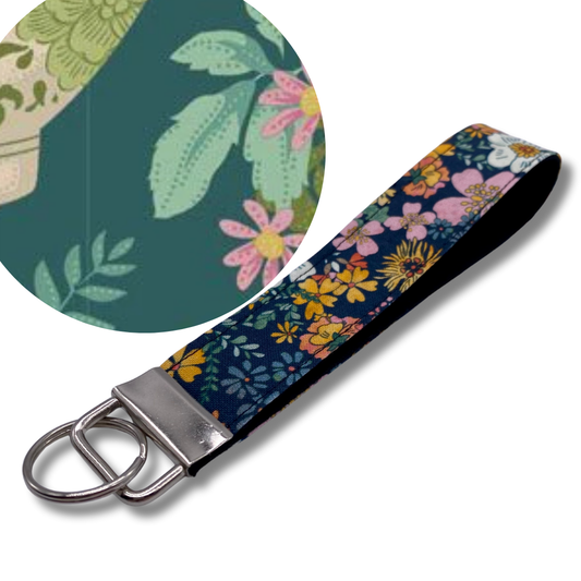 Flower Vase Keychain